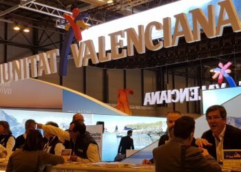 El estand de la Comunitat Valenciana en Fitur se abre al público general tras tres días con más de 2.000 reuniones de empresas del sector turístico
