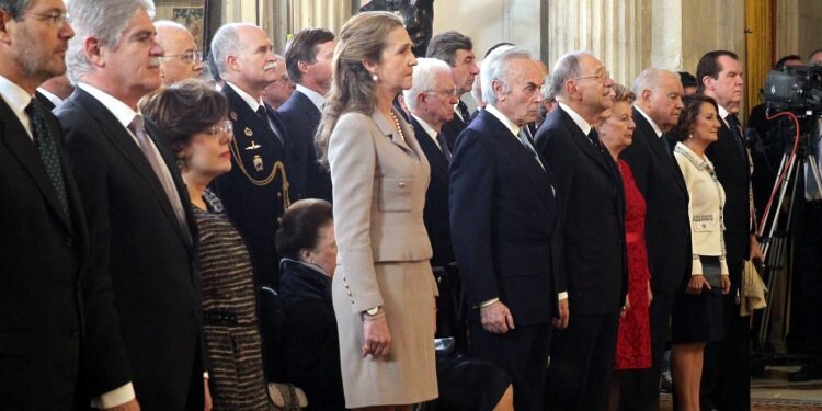 Acto de imposición del Collar de la insigne Orden del Toisón de Oro a Su Alteza Real la Princesa de Asturias