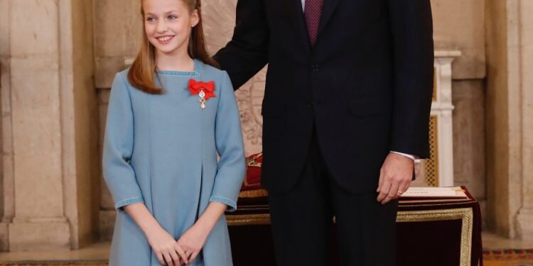 Acto de imposición del Collar de la insigne Orden del Toisón de Oro a Su Alteza Real la Princesa de Asturias