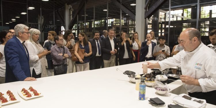 Los productos de Castelló Ruta de Sabor serán protagonistas en la cena solidaria de L´Olla de la Plana con 10 estrellas michelín