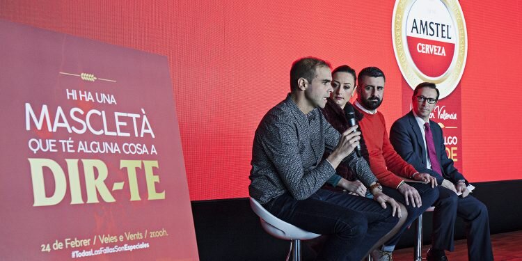 Amstel, Ricardo Caballer y JCF presentan, un espectáculo con más de 1.200 kg de material pirotécnico para reconocer a València y sus fallas