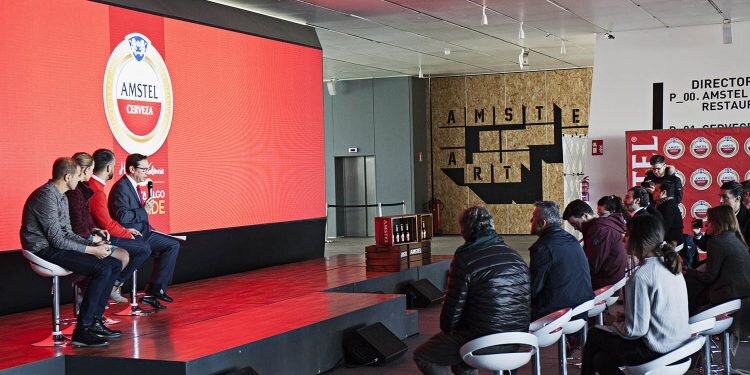 Amstel, Ricardo Caballer y JCF presentan, un espectáculo con más de 1.200 kg de material pirotécnico para reconocer a València y sus fallas