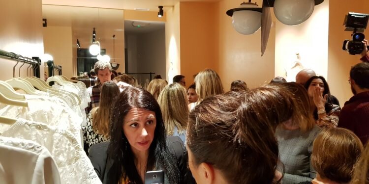 Valencia arropa a Carolina Otaduy y sus novias Indies