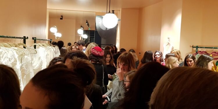 Valencia arropa a Carolina Otaduy y sus novias Indies