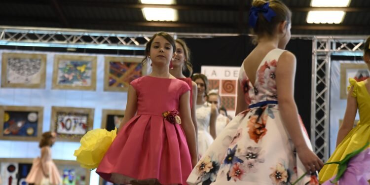 II Pasarela Devesa Fashion Kids a beneficio de Aspanion