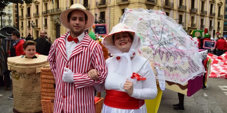 Imágenes de la Cavalcada, Cabalgata del Ninot de Valencia