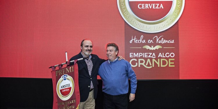 La Falla Avenida Reino de Valencia – San Valero gana el ‘Premi Amstel Unes Falles de Categoria’