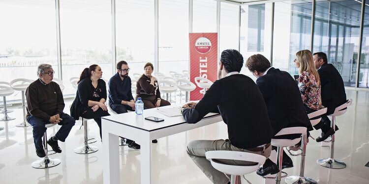 La Falla Avenida Reino de Valencia – San Valero gana el ‘Premi Amstel Unes Falles de Categoria’