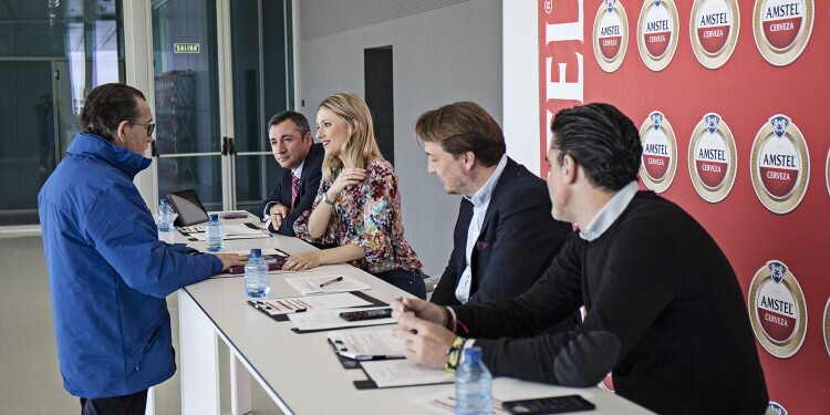 La Falla Avenida Reino de Valencia – San Valero gana el ‘Premi Amstel Unes Falles de Categoria’