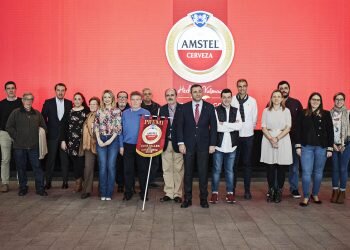 La Falla Avenida Reino de Valencia – San Valero gana el ‘Premi Amstel Unes Falles de Categoria’