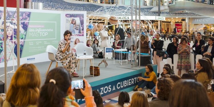 Influencers Rojo Valentino y B a la Moda