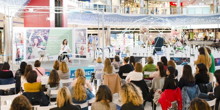 Influencers Rojo Valentino y B a la Moda