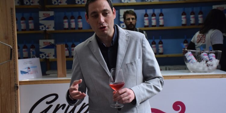 Rosa & Dito, el rosado más joven, fresco y playero de Coviñas