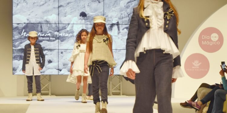 Génesis: el traje marinero para chicas, la nueva propuesta de Hortensia Maeso para 2019