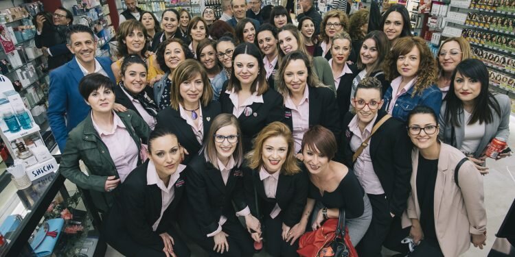 La cadena valenciana Perfumerías Laguna inaugura su decimonoveno establecimiento