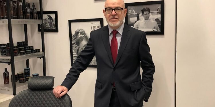 Juan Romero peluqueros celebra su 30 aniversario en Valencia