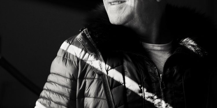 Valentia by Valentín Herráiz presenta su colección de coctel y gala