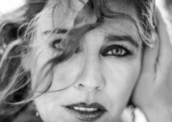 Llamadas sordas un libro de Carolina Utiel