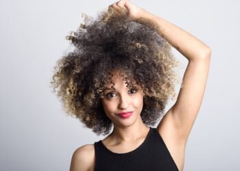 La tiranía de la belleza blanca perjudica la salud de las mujeres negras