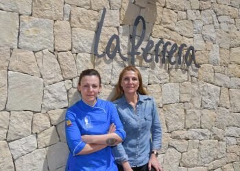 La Ferrera da la bienvenida al verano con una nueva experiencia sensorial centrada en el olfato