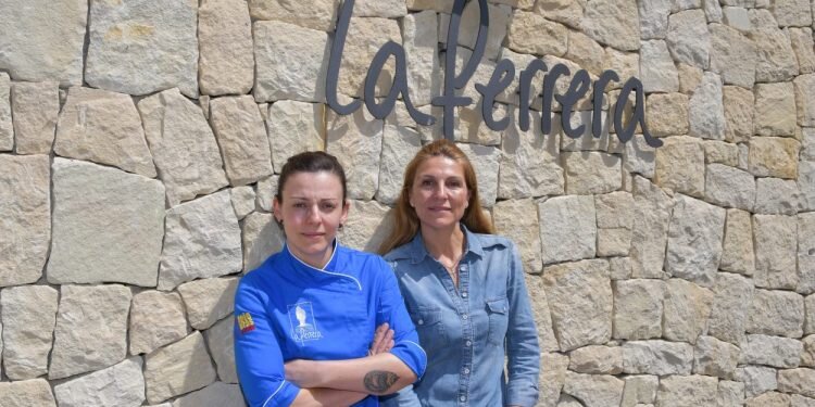 La Ferrera da la bienvenida al verano con una nueva experiencia sensorial centrada en el olfato