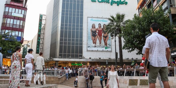 Valencia Shopening Night Caixa Popular ha cumplido con creces sus expectativas