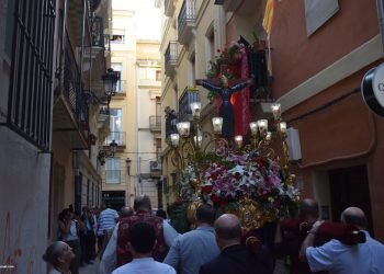 Procesión de la imagen del Cristo de Sant Bult, del siglo XIII, en Valencia