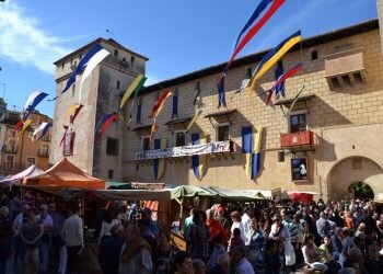 Cultura aprueba iniciar la declaración de BIC de la Feria de Todos los Santos de Cocentaina y hacer BRL a la Fiesta de L’Arbret de Altea