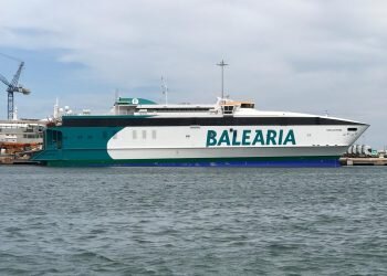 Baleària refuerza este verano sus servicios entre la Comunitat Valenciana y Eivissa con cuatro servicios diarios