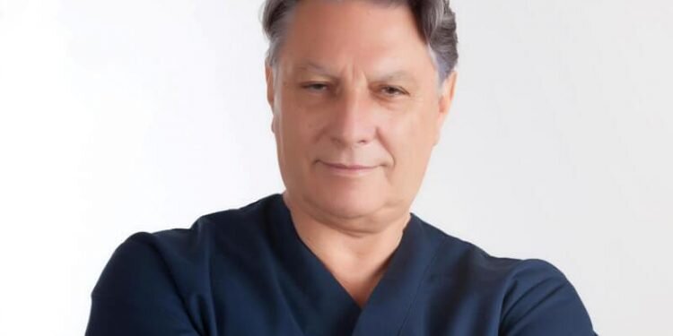 Todo sobre Otoplastia, explicado por el mayor experto