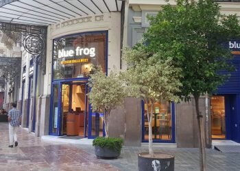 Llega a València Blue Frog un viaje al universo culinario de la América de hoy