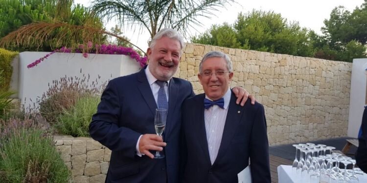 Ceremonia de cambio de collares Rotary club Valencia 2018