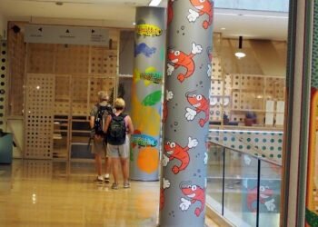 Siete creadores valencianos redecoran el Mercado Colón