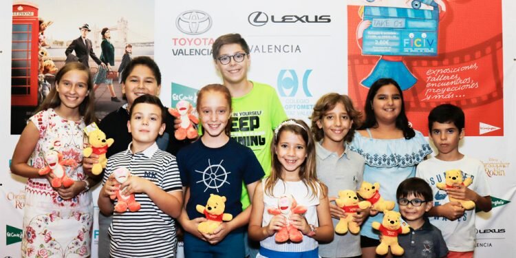 Disney triunfa en València con el preestreno nacional de «Christopher Robin»