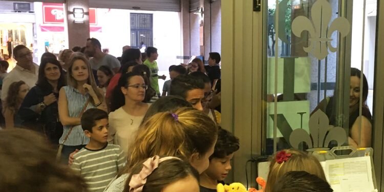 Disney triunfa en València con el preestreno nacional de «Christopher Robin»