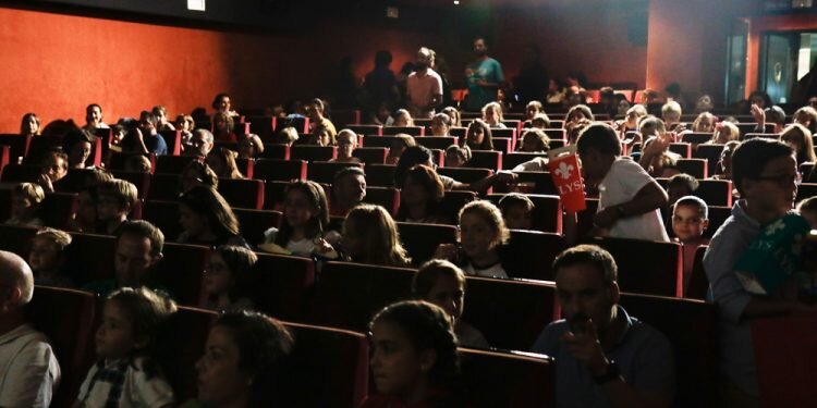 Disney triunfa en València con el preestreno nacional de «Christopher Robin»