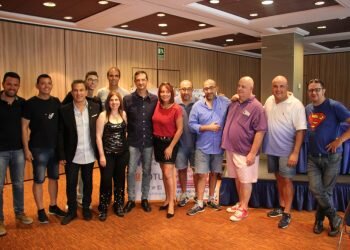 1.300 kilos de pólvora y 10.000 personas convertirán a Sueca en la capital europea de la pirotecnia