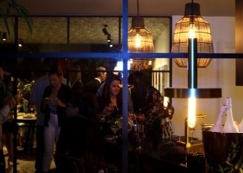 Inauguracion de Hilde Weflen de Costa Weflen en Alicante 