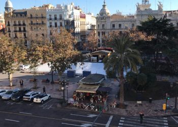 40.000 personas han disfrutado de la pista de hielo de la plaza del Ayuntamiento esta Navidad