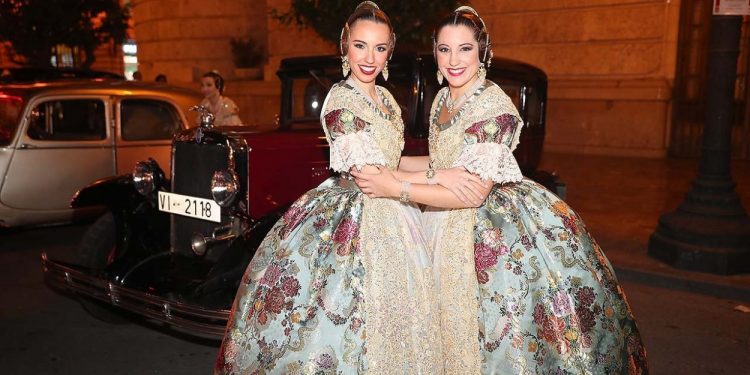 Galería de fotos de la exaltación de la Fallera Mayor de Valencia