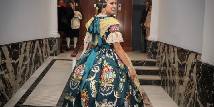 Galería de fotos de la exaltación de la Fallera Mayor de Valencia