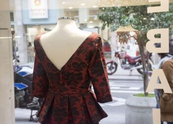 Visitando Boovier tienda de alta costura en Valencia