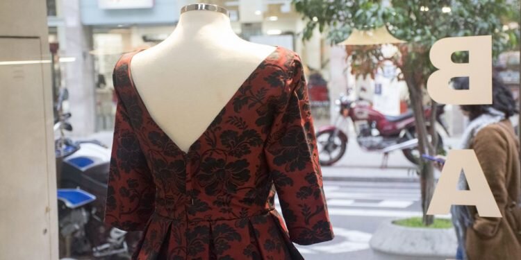 Visitando Boovier tienda de alta costura en Valencia