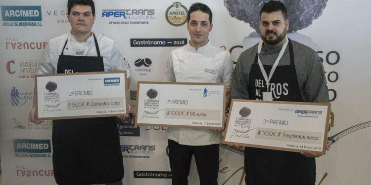 Premios del segundo Concurso Gastronómico Valenciano de la Trufa de Andilla en en La Marina de València