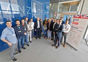 La embajada británica visita Lanzadera para seleccionar startups que le acompañarán a conocer inversores en Londres