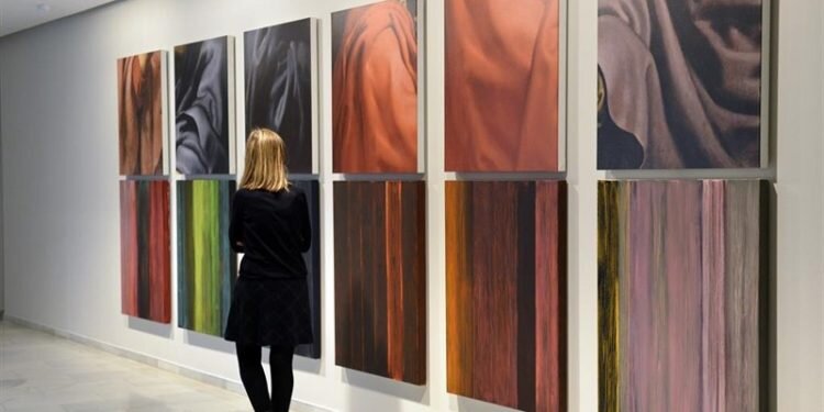 Soledad Sevilla, la artista que pinta la poesía de la luz y el espacio