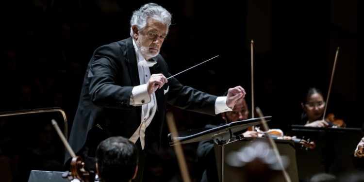 Plácido Domingo celebra en Les Arts el X aniversario de su Centre de Perfeccionament