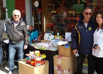 Centro Óptico Losan dona gafas de sol para la Maroc Challenger, un rally solidario en Marruecos