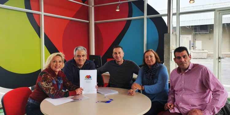 Mercavalència firma su plan de igualdad
