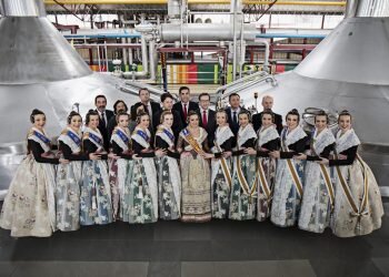 La Fallera Mayor de València han participado de la tradicional visita a las instalaciones que HEINEKEN Esp